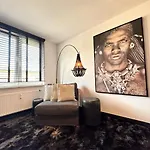 A-partment • - Schokoladenmuseum * ケルン
